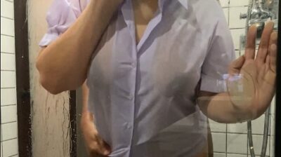 นักเรียน ม.ปลาย นมใหญ่