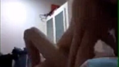 หลุดน้องเมย์พริตตี้สาวเงินแสนตั้งกล้องเย็ดสดกับผัวนายแบบคาคอนโดรีบดูก่อนโดนลบ