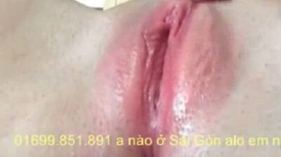 หลุดเด็กสาววัยละอ่อนนอนแอ่นตูดหนุนหมอนแหวกกลีบเขี่ยหีร้องครางเสียวให้ดู