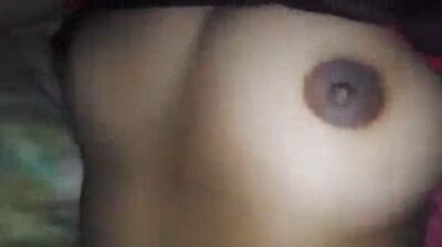 หลุดเด็กสาวอายุ16ปีถ่ายคลิปตัวเองลองเขี่ยๆหัวนมมันเสียวไปถึงหีเลยลองเขี่ยเล่นจนน้ำแตก