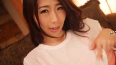 นางแบบสาวสวยรับงานถ่ายแบบถ่ายเสร็จก็โดนผู้จัดการเสยหีเลยหีโคตรน่าดูดเย็ดกันหลายดอก