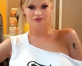 Tarra White นางเอกสาวนัยน์ตาพิฆาตจากเช็ก กับเสน่ห์ความสวยระดับพรีเมียมที่สะกดใจแฟนคลับทั่วโลก